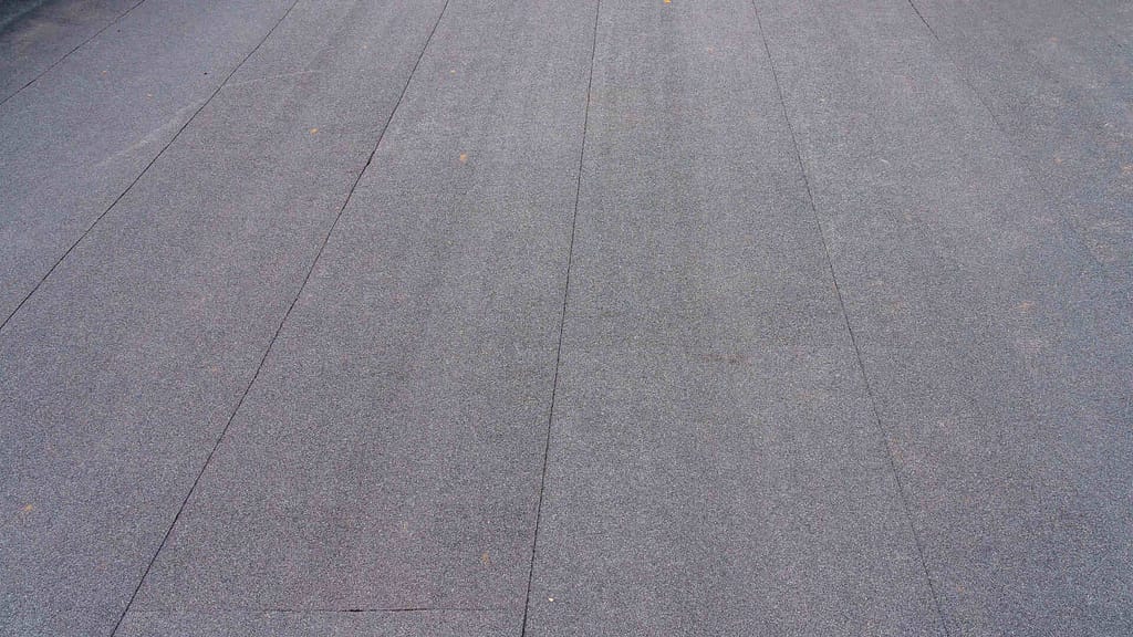 Asphalt roll roofing that was sealed properly and securely