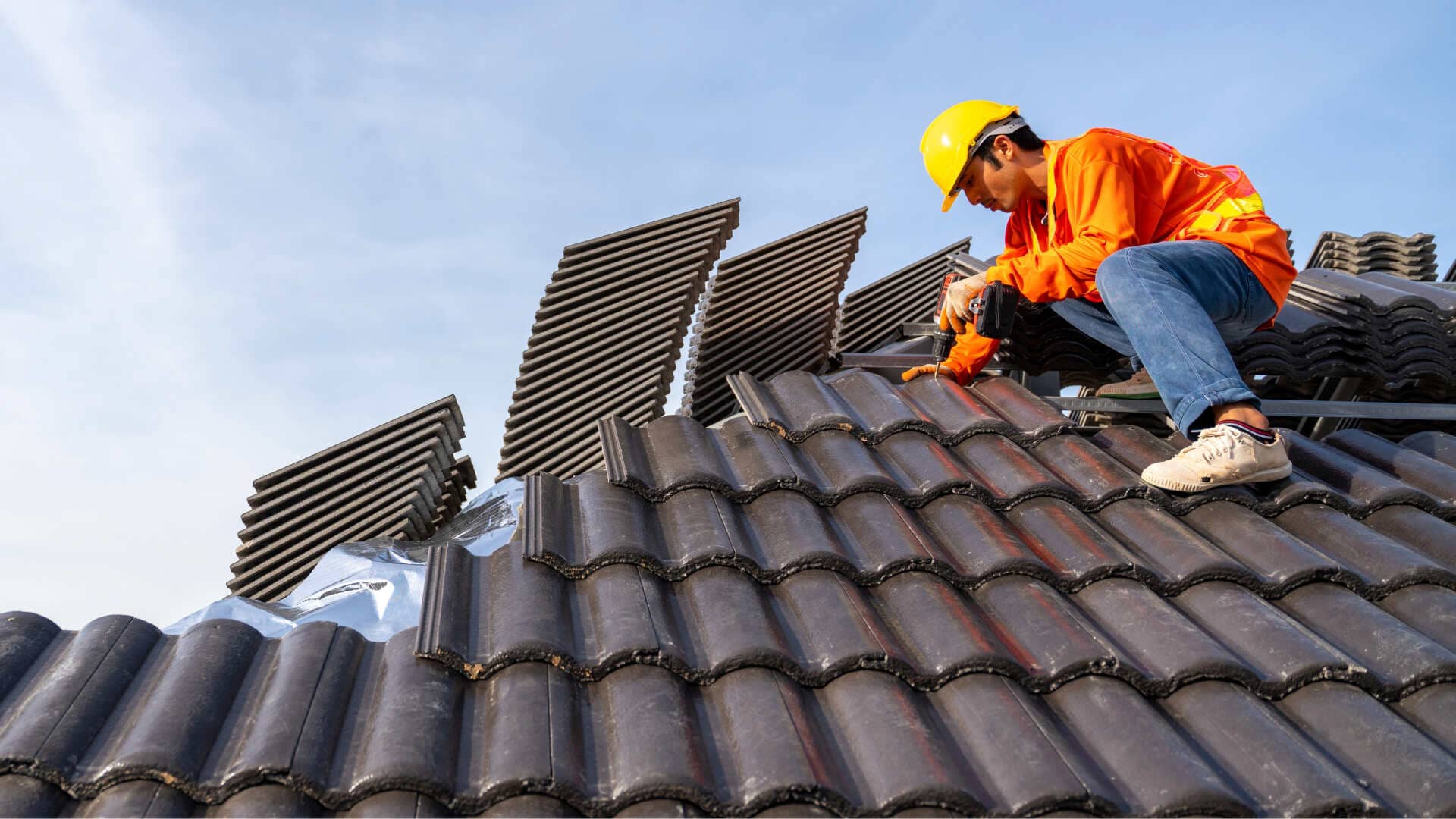 how-much-does-a-roofer-charge-per-hour-dtx-construction-roofing