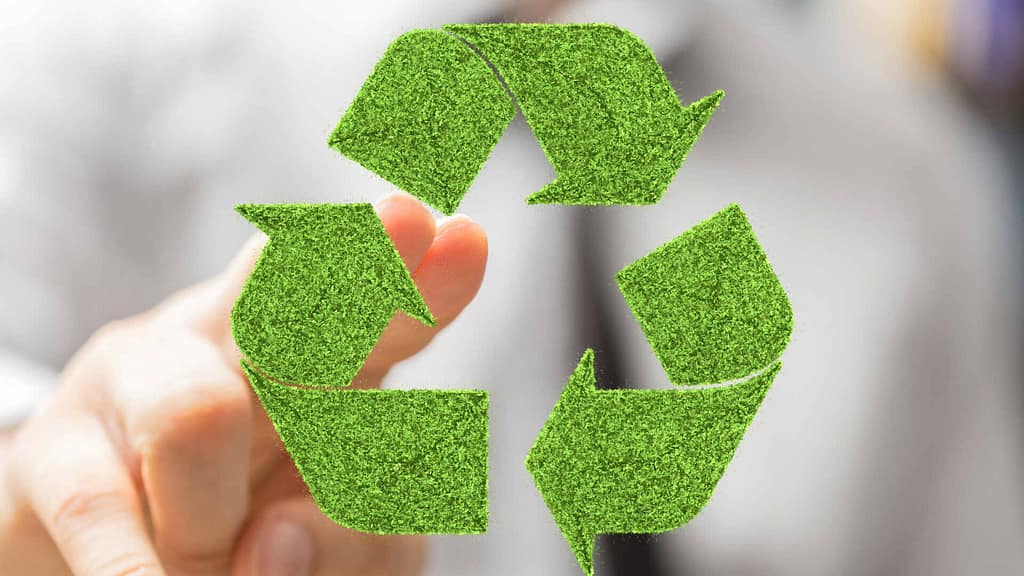 hand with recycle logo