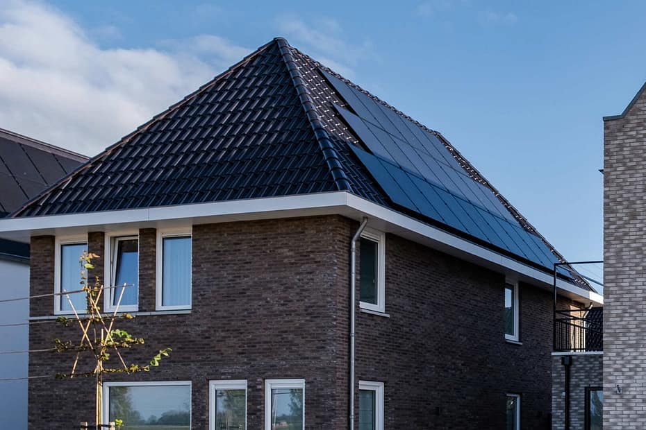 a sample of a simple hip roof