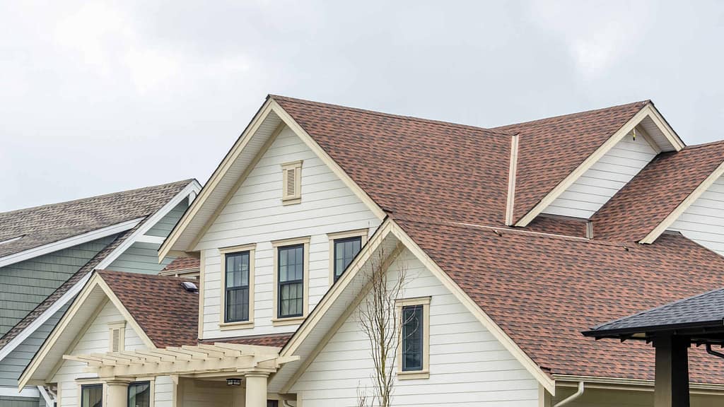 Aspahlt Roof on home