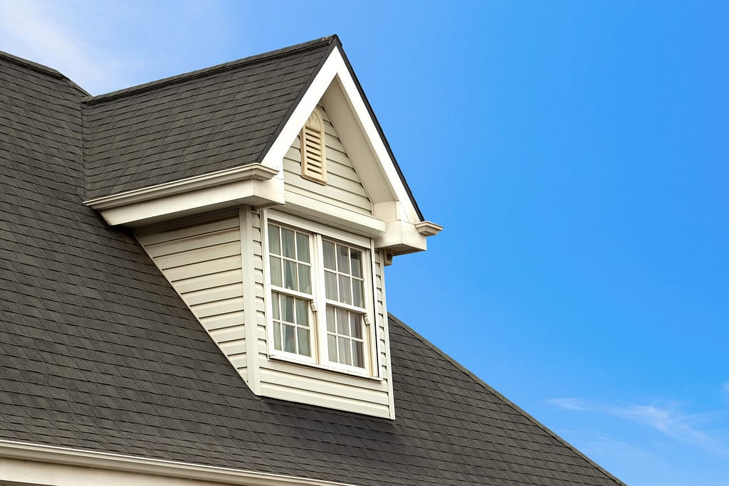 How to calculate the cost of a roof replacement